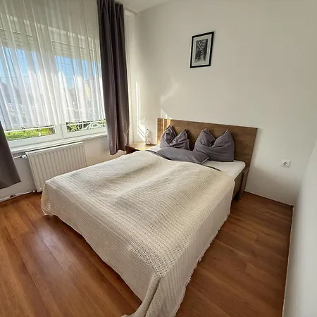 Márta Casa de Férias Gyenesdiás