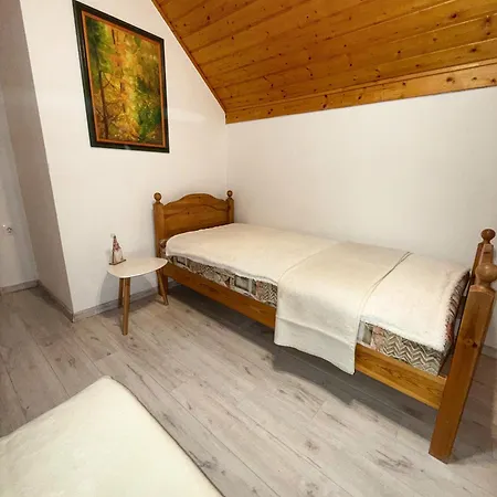 Marta Vendeghaz Дом отдыха *