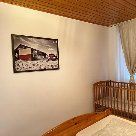 Marta Vendeghaz Дом отдыха Денешдиаш