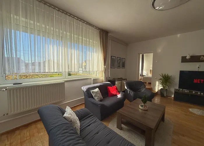 Marta Vendeghaz Gyenesdiás